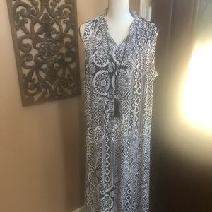 Stunning Chico’s Maxi Dress Size 3 NWT